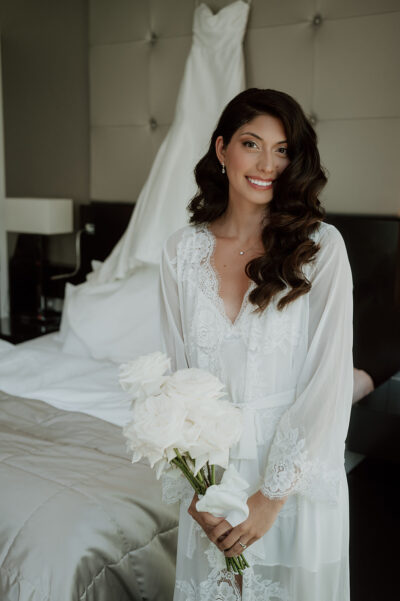 Luxury Bridal Hair & Make-up für moderne Bräute – zeitlose, elegante Brautstylings von Anika Smith in Frankfurt, Wiesbaden und Mainz.